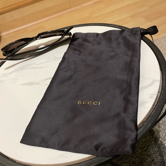 Authentic Gucci Havana men’s sunglasses - Picture 8 of 9